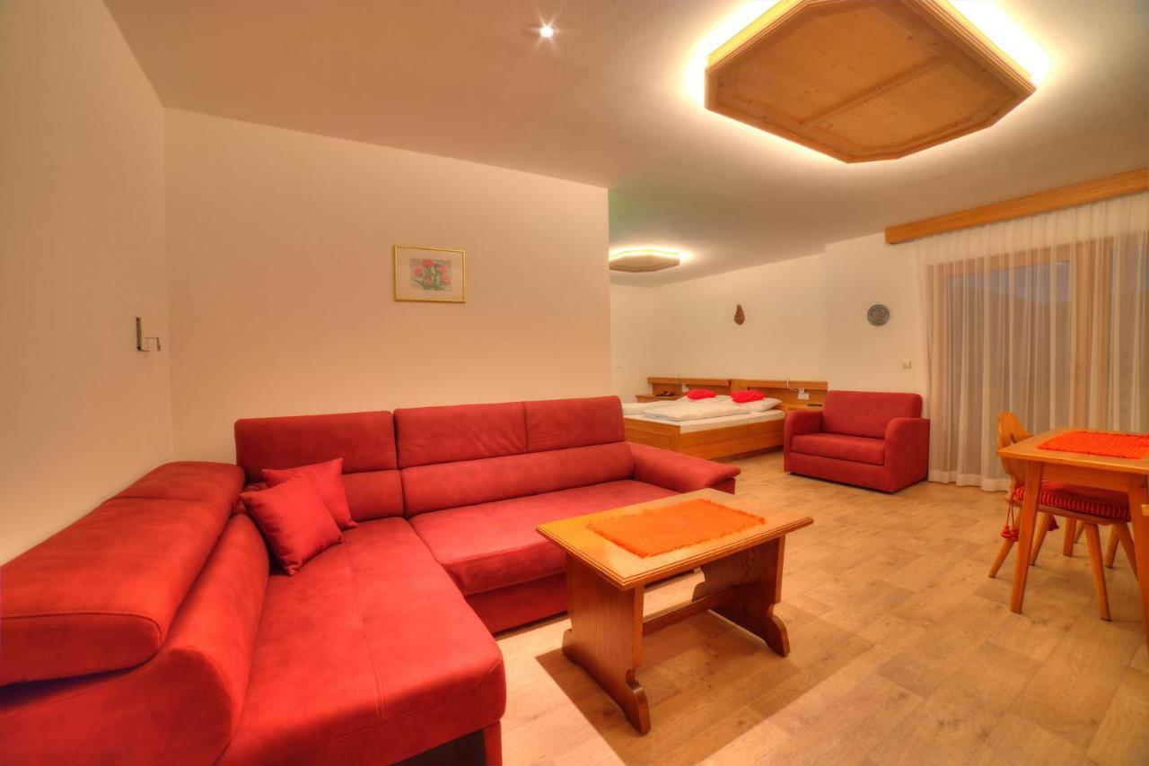 Hotel Serles Superior Dobbiaco Esterno foto