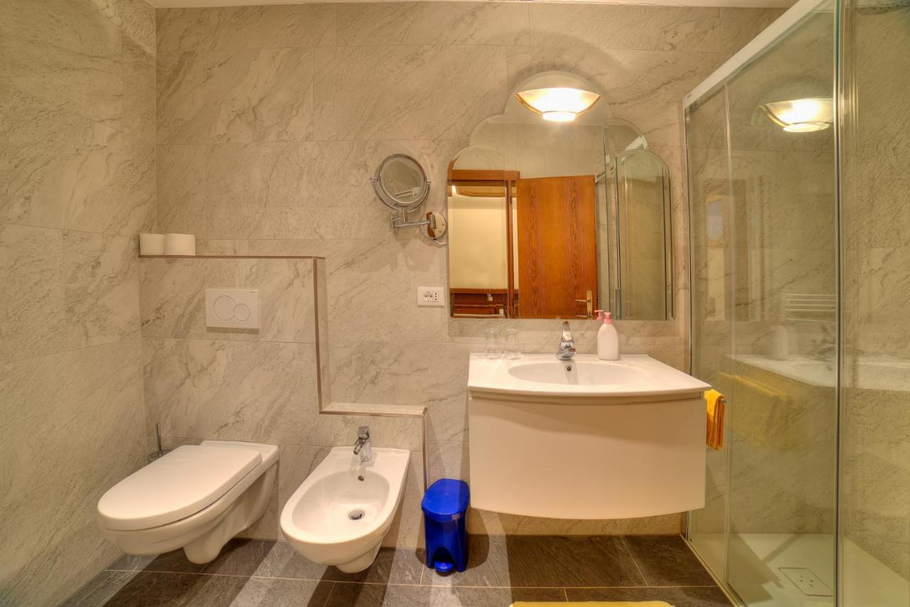 Hotel Serles Superior Dobbiaco Esterno foto