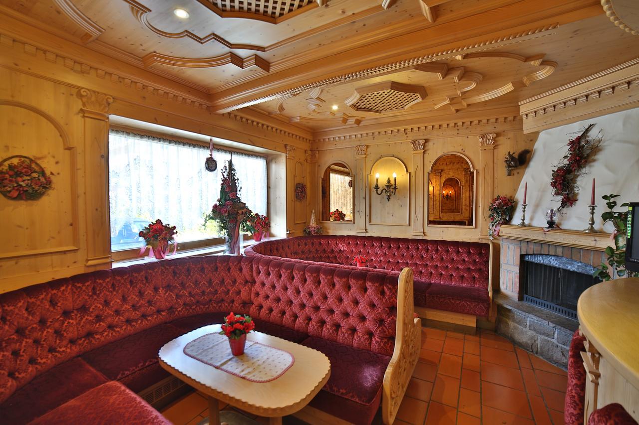 Hotel Serles Superior Dobbiaco Esterno foto